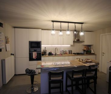 Gerenoveerde gezinswoning met 3 slaapkamers, terras en tuin op een ... - Foto 6