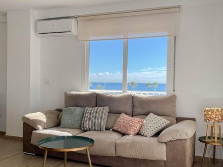 2 room luxury Flat for rent in San Juan de Alicante, Valencia - Photo 4