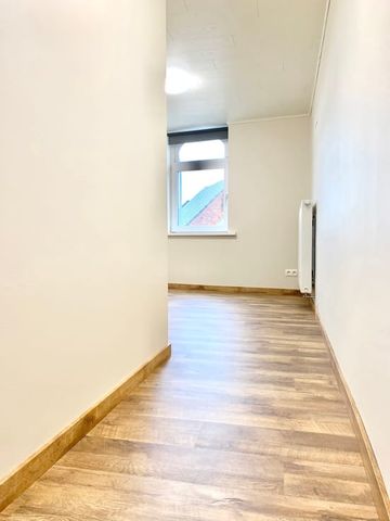 Appartement te huur - Foto 4