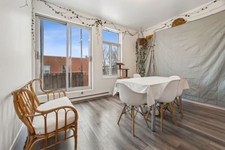 2258 Av. du Mont-Royal E., H2H 1K6, H2H 1K6, Montréal - Photo 2