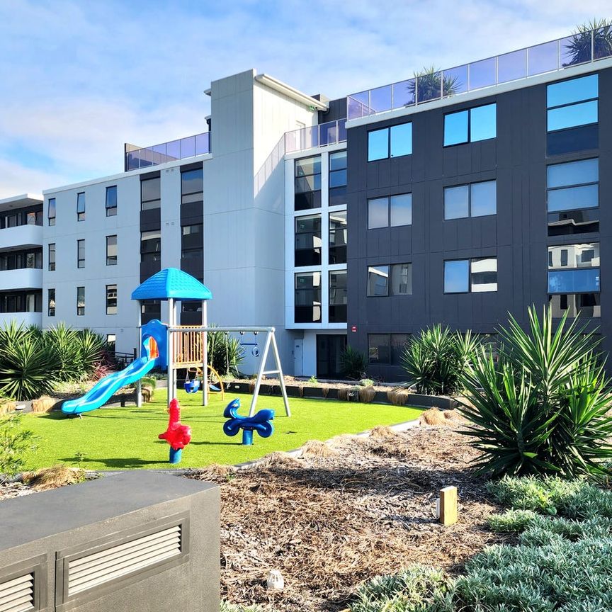 Ultra Modern | Designer Style and Luxury! - Photo 1