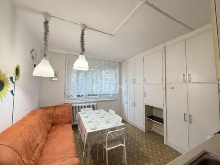 Kiadó átlagos állapotú panel lakás - Székesfehérvár - Photo 4