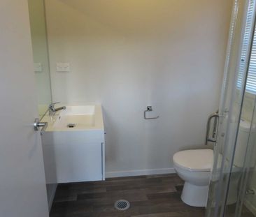 Fully Furnished Studio Unit - Photo 6