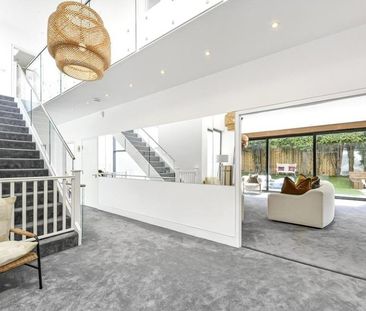 6 bedroom detached house to rent - Photo 4