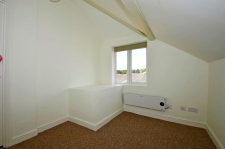 Park End Road, Gloucester - Photo 3