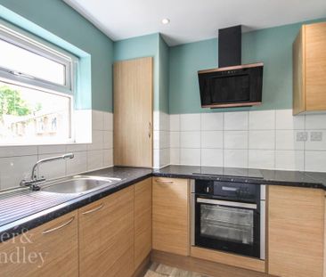 2 bedroom maisonette to rent - Photo 5