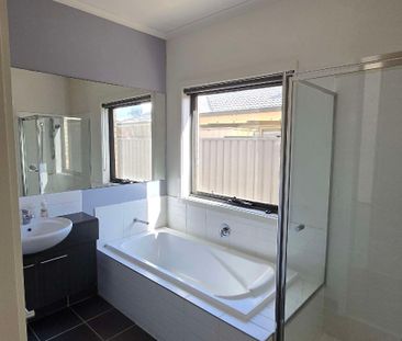 Manor Lakes - Photo 5