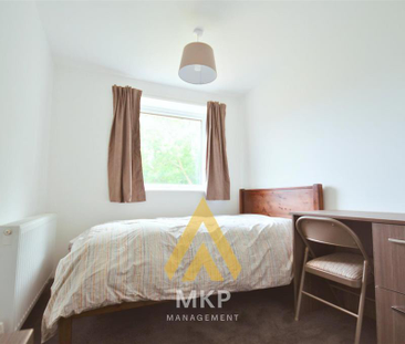 4 bedroom terraced house to rent - Photo 3