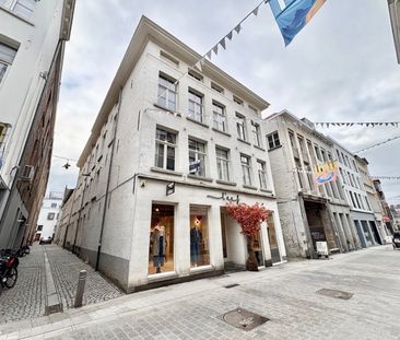 Gezellig 2-slaapkamerappartement met terras in hartje Mechelen - Photo 1