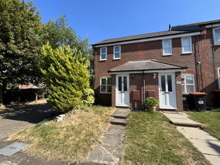 2 bedroom end of terrace house to rent - Photo 3