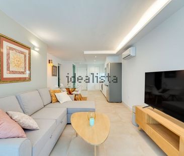 Alquiler de piso en Calle Rafaela Aparicio - Photo 3