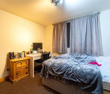 8 bedroom house to rent - Photo 2