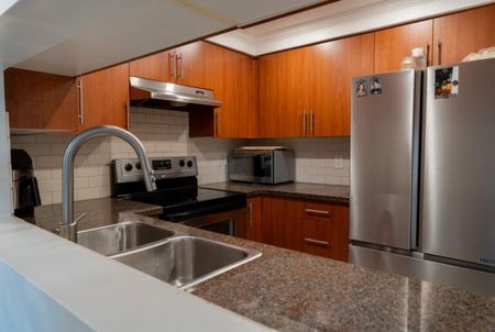 105-235 W 4th St, North Vancouver - Photo 3