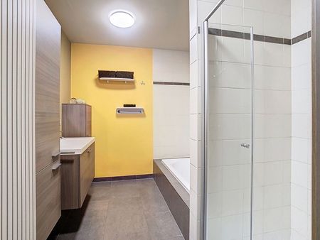 Prachtig appartement met groen uitzicht, 1 SLPK + garage! - Photo 2