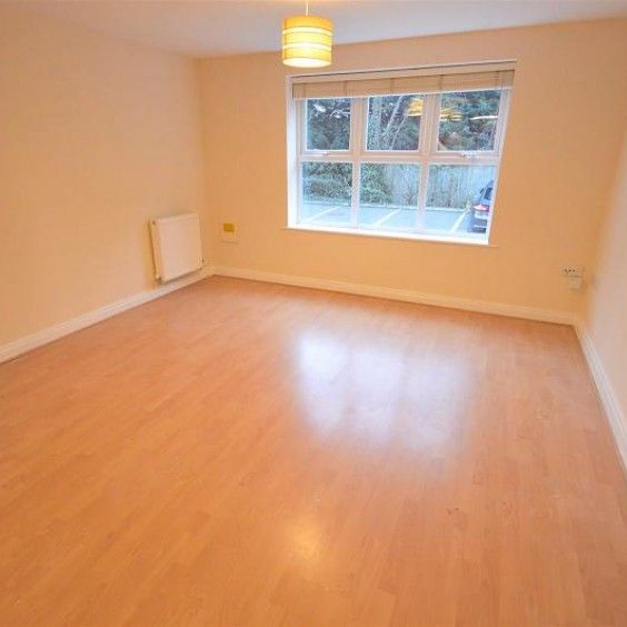 2 Bedroom Apartment To Let - Photo 1