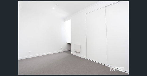 Bright and convenient - Photo 1