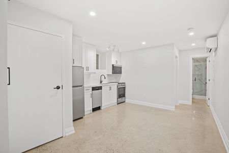 For Lease - 2563 Dundas Street Unit# 5, Toronto, Ontario - Photo 5