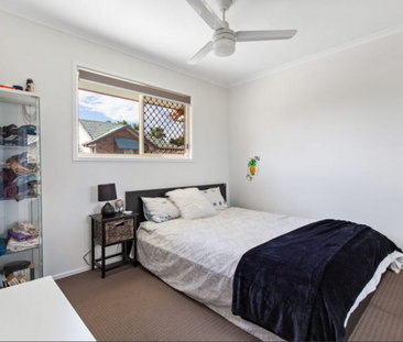GATED COMPLEX - CLOSE TO SCHOOLS - TRANSPORT - Photo 1