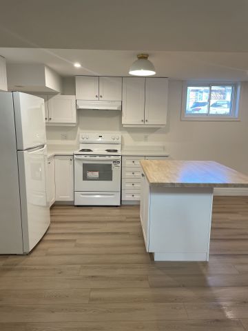 For Lease - 32 Uxbridge Crescent Unit# B, Kanata, Ontario - Photo 5