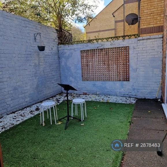 3 bedroom detached house to rent - Photo 1