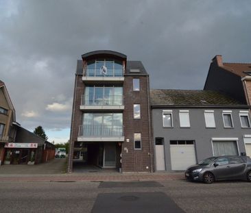 Gezellig gelijkvloers appartement met terras en tuintje nabij het c... - Photo 2