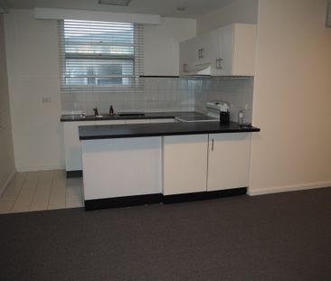 Well Appointed Apartment in Prime Essendon Location - Photo 6