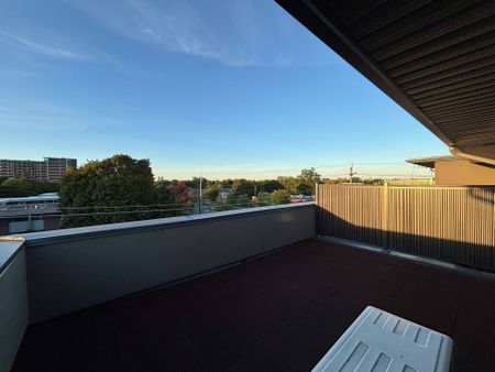 For Lease - 1B Clintwood Gate, Toronto, Ontario - Photo 5