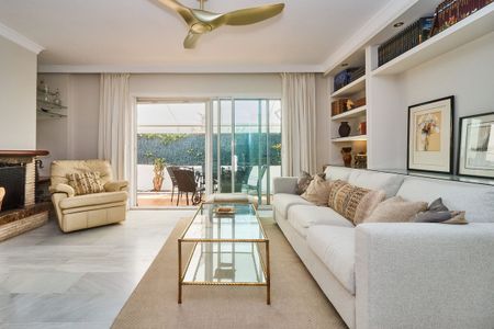 Townhouse · Marbella - Photo 5