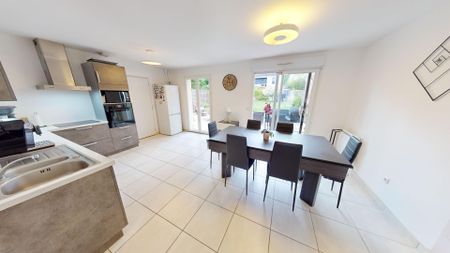 Location maison 4 pièces, 95.00m², Le Plessis-Trévise - Photo 2