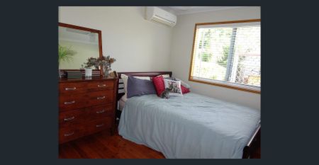 Home with shed - Photo 2