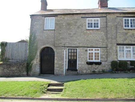 2 bedroom cottage to rent - Photo 2