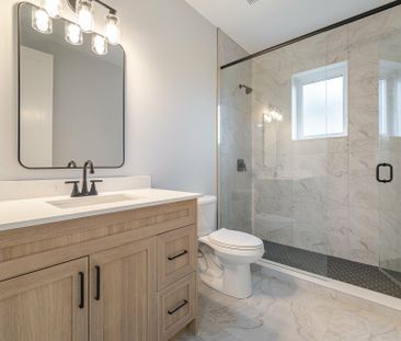 For Lease - 7934 Woodbine Street, Niagara Falls, Ontario - Photo 5