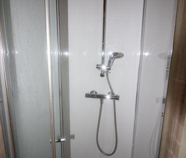 6 bedroom terraced house to rent - Photo 1