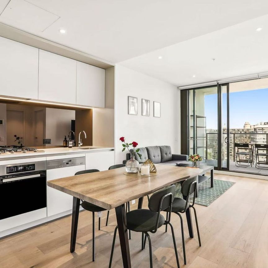 Darling Square Luxury High Level Two Bedroom with Views - Photo 1
