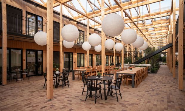 Moderne bolig med tre værelser og privat terrasse. Skræddersyet til dig over 50 år uden hjemmeboende børn - Photo 1