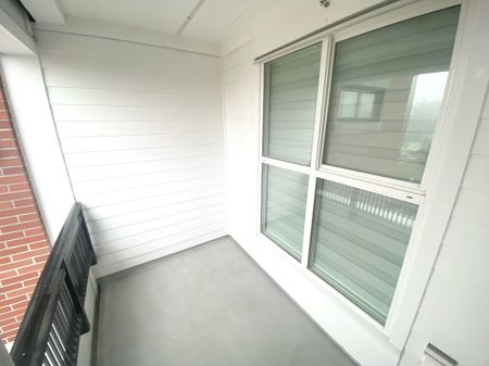 Modern 2 Bedroom, 2 Bathroom Condo In Union Park - Photo 3