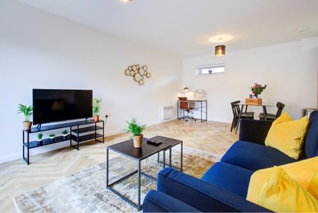2 bedroom serviced apartment to rent - Photo 5