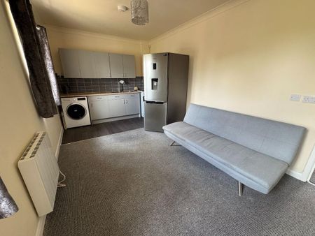 1 bedroom flat to rent - Photo 3