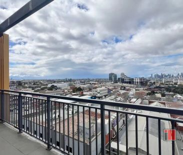 “Stylish 2-Bedroom in Vibrant Footscray Central” - Photo 3