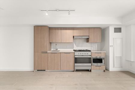 For Lease - 160 Kingsway Crescent Unit# 219, Toronto, Ontario - Photo 3