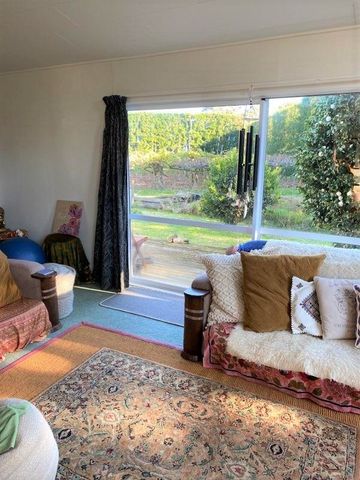 Three Bedroom Rural Living - Omanawa - Photo 5