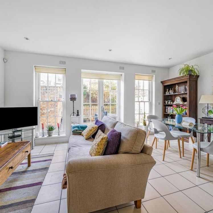 Feathers Place, Greenwich SE10 - Photo 1