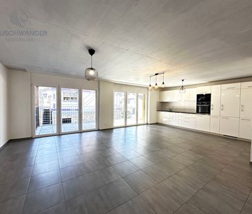 Light, comfort and an ideal location! - Photo 3