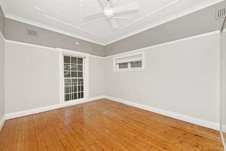 Ready To Move In - 12 months lease only - Photo 2