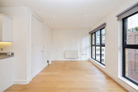 Manningtree Street, London, E1 1LG - Photo 3