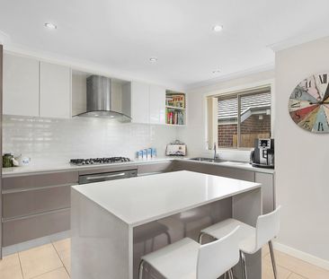 Beautiful Family Home! - Photo 3