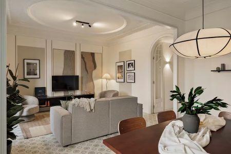 Carrer Gran de Gràcia, Barcelona, Catalonia 08012 - Photo 3