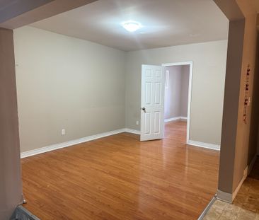 For Lease - 5006 Willmott Street Unit# Main Floor, Niagara Falls, O... - Photo 4