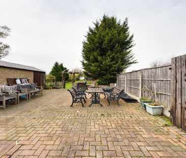 3 bedroom bungalow to rent - Photo 2