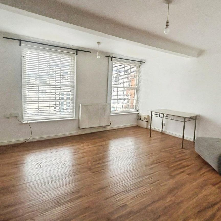 High Street, Congleton - Photo 1